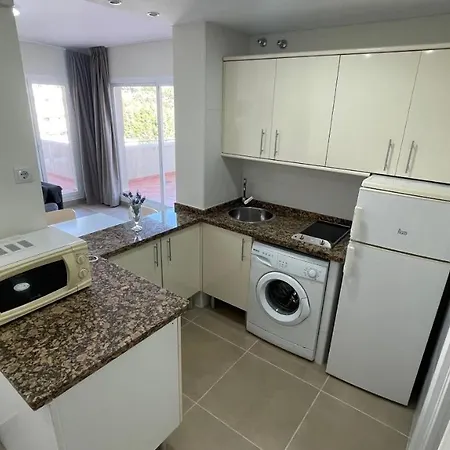 Apartment Benal 81 *